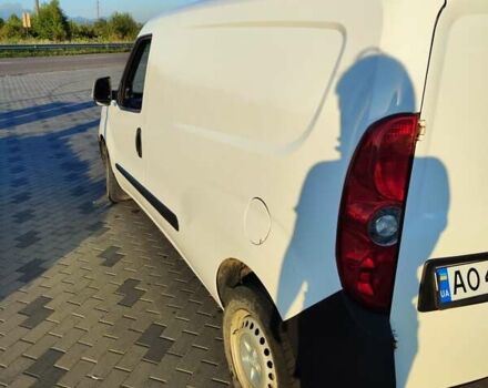 Білий Опель Комбо вант.-пас., об'ємом двигуна 1.2 л та пробігом 382 тис. км за 5900 $, фото 4 на Automoto.ua