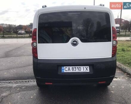 Белый Опель Комбо груз.-пасс., объемом двигателя 1.6 л и пробегом 198 тыс. км за 6450 $, фото 3 на Automoto.ua