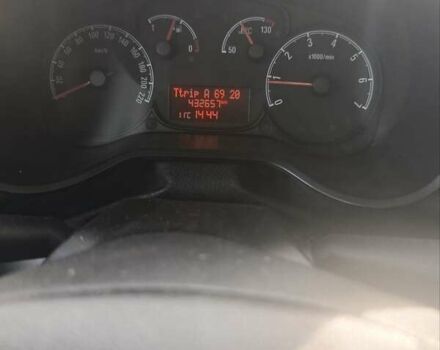 Белый Опель Комбо груз.-пасс., объемом двигателя 1.6 л и пробегом 432 тыс. км за 4500 $, фото 1 на Automoto.ua