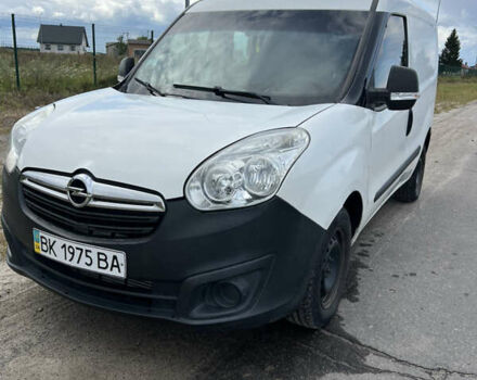 Білий Опель Комбо вант.-пас., об'ємом двигуна 1.25 л та пробігом 337 тис. км за 4500 $, фото 1 на Automoto.ua
