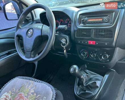 Білий Опель Комбо вант.-пас., об'ємом двигуна 1.3 л та пробігом 242 тис. км за 7990 $, фото 32 на Automoto.ua