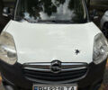 Белый Опель Комбо груз.-пасс., объемом двигателя 1.6 л и пробегом 230 тыс. км за 7800 $, фото 4 на Automoto.ua