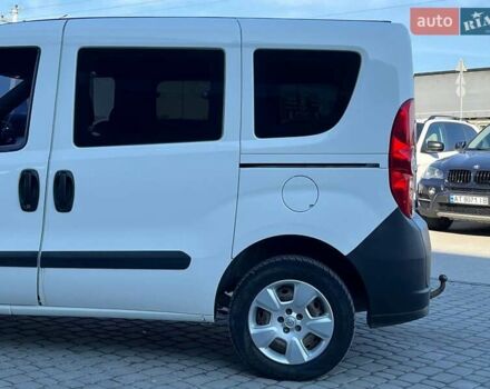 Білий Опель Комбо вант.-пас., об'ємом двигуна 1.3 л та пробігом 242 тис. км за 7990 $, фото 4 на Automoto.ua