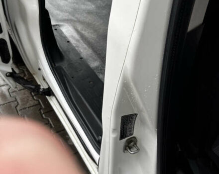 Белый Опель Комбо груз.-пасс., объемом двигателя 1.6 л и пробегом 254 тыс. км за 6100 $, фото 9 на Automoto.ua