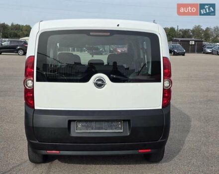 Білий Опель Комбо вант.-пас., об'ємом двигуна 1.3 л та пробігом 210 тис. км за 6800 $, фото 10 на Automoto.ua