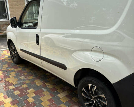 Белый Опель Комбо груз.-пасс., объемом двигателя 1.6 л и пробегом 230 тыс. км за 7800 $, фото 2 на Automoto.ua