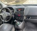 Белый Опель Комбо груз.-пасс., объемом двигателя 1.2 л и пробегом 380 тыс. км за 4200 $, фото 8 на Automoto.ua