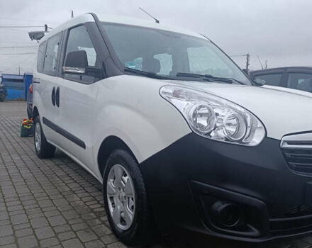 Білий Опель Комбо вант.-пас., об'ємом двигуна 1.3 л та пробігом 189 тис. км за 9000 $, фото 3 на Automoto.ua