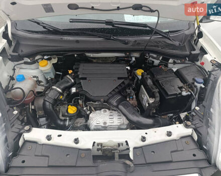 Білий Опель Комбо вант.-пас., об'ємом двигуна 1.3 л та пробігом 189 тис. км за 9000 $, фото 31 на Automoto.ua