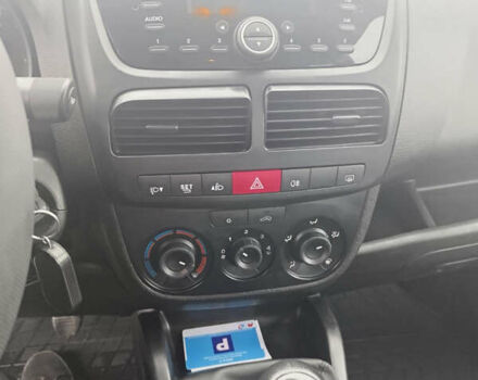 Білий Опель Комбо вант.-пас., об'ємом двигуна 1.3 л та пробігом 189 тис. км за 9000 $, фото 23 на Automoto.ua