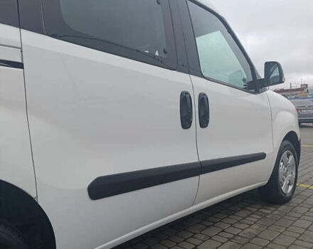 Білий Опель Комбо вант.-пас., об'ємом двигуна 1.3 л та пробігом 189 тис. км за 9000 $, фото 5 на Automoto.ua