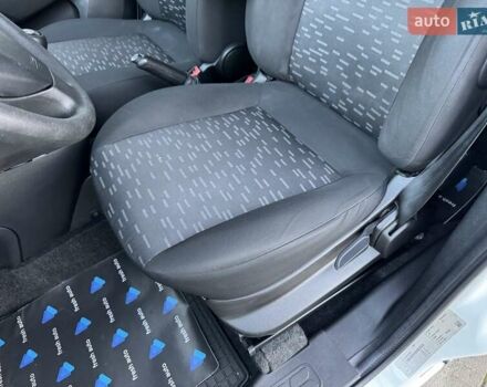 Белый Опель Комбо груз.-пасс., объемом двигателя 1.6 л и пробегом 196 тыс. км за 13999 $, фото 17 на Automoto.ua