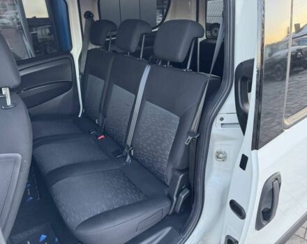 Білий Опель Комбо вант.-пас., об'ємом двигуна 1.6 л та пробігом 196 тис. км за 13999 $, фото 22 на Automoto.ua