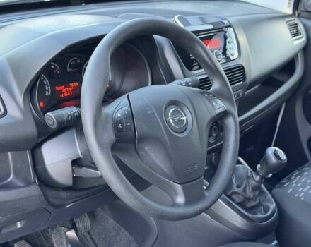 Білий Опель Комбо вант.-пас., об'ємом двигуна 1.6 л та пробігом 196 тис. км за 13999 $, фото 15 на Automoto.ua