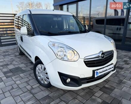 Белый Опель Комбо груз.-пасс., объемом двигателя 1.6 л и пробегом 196 тыс. км за 13999 $, фото 6 на Automoto.ua