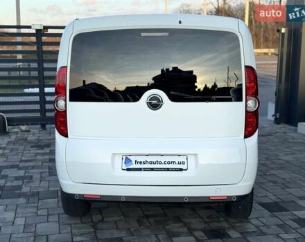 Белый Опель Комбо груз.-пасс., объемом двигателя 1.6 л и пробегом 196 тыс. км за 13999 $, фото 11 на Automoto.ua