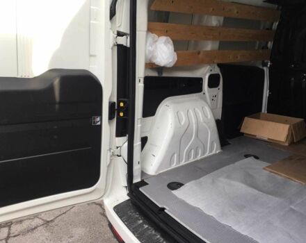 Белый Опель Комбо груз.-пасс., объемом двигателя 1.3 л и пробегом 260 тыс. км за 8143 $, фото 7 на Automoto.ua