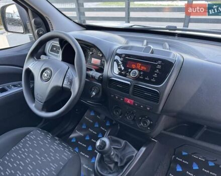 Белый Опель Комбо груз.-пасс., объемом двигателя 1.6 л и пробегом 196 тыс. км за 13999 $, фото 31 на Automoto.ua