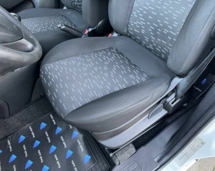 Білий Опель Комбо вант.-пас., об'ємом двигуна 1.6 л та пробігом 196 тис. км за 13999 $, фото 17 на Automoto.ua