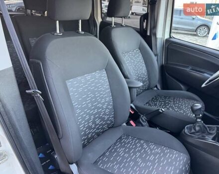 Белый Опель Комбо груз.-пасс., объемом двигателя 1.6 л и пробегом 196 тыс. км за 13999 $, фото 30 на Automoto.ua