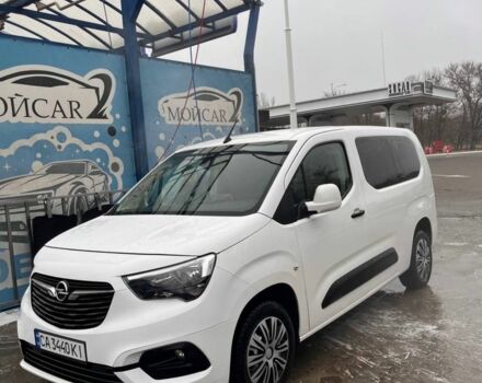 Білий Опель Комбо вант.-пас., об'ємом двигуна 1.5 л та пробігом 120 тис. км за 17250 $, фото 5 на Automoto.ua
