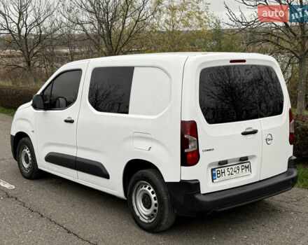 Белый Опель Комбо груз.-пасс., объемом двигателя 1.56 л и пробегом 198 тыс. км за 16999 $, фото 39 на Automoto.ua