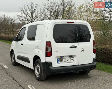 Белый Опель Комбо груз.-пасс., объемом двигателя 1.56 л и пробегом 198 тыс. км за 16999 $, фото 46 на Automoto.ua