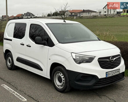 Белый Опель Комбо груз.-пасс., объемом двигателя 1.56 л и пробегом 198 тыс. км за 16999 $, фото 17 на Automoto.ua