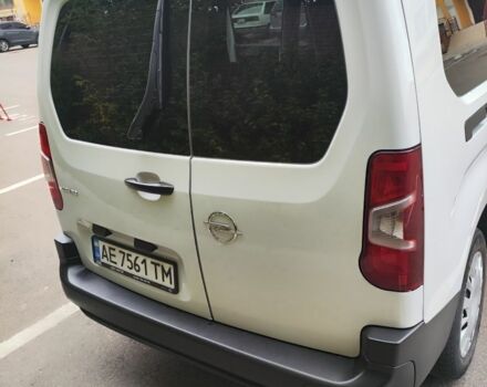 Белый Опель Комбо груз.-пасс., объемом двигателя 1.6 л и пробегом 170 тыс. км за 19000 $, фото 5 на Automoto.ua
