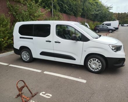 Белый Опель Комбо груз.-пасс., объемом двигателя 1.6 л и пробегом 170 тыс. км за 19000 $, фото 2 на Automoto.ua