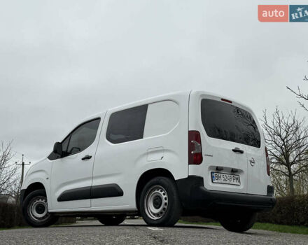 Белый Опель Комбо груз.-пасс., объемом двигателя 1.56 л и пробегом 198 тыс. км за 16999 $, фото 5 на Automoto.ua