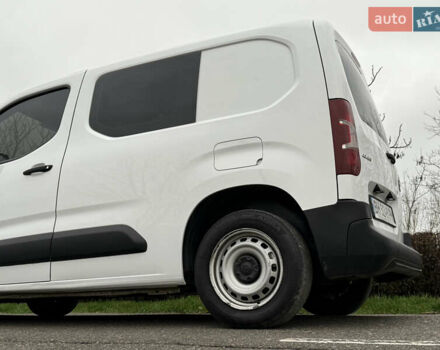 Белый Опель Комбо груз.-пасс., объемом двигателя 1.56 л и пробегом 198 тыс. км за 16999 $, фото 44 на Automoto.ua