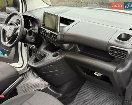 Белый Опель Комбо груз.-пасс., объемом двигателя 1.56 л и пробегом 198 тыс. км за 16999 $, фото 62 на Automoto.ua