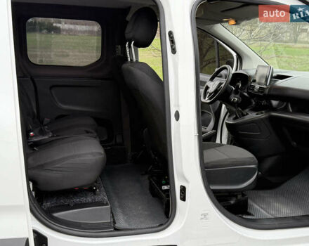 Белый Опель Комбо груз.-пасс., объемом двигателя 1.56 л и пробегом 198 тыс. км за 16999 $, фото 58 на Automoto.ua