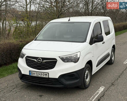 Белый Опель Комбо груз.-пасс., объемом двигателя 1.56 л и пробегом 198 тыс. км за 16999 $, фото 41 на Automoto.ua
