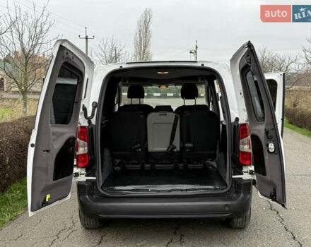 Белый Опель Комбо груз.-пасс., объемом двигателя 1.56 л и пробегом 198 тыс. км за 16999 $, фото 56 на Automoto.ua