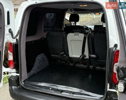 Белый Опель Комбо груз.-пасс., объемом двигателя 1.56 л и пробегом 198 тыс. км за 16999 $, фото 55 на Automoto.ua