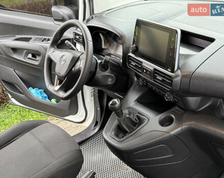 Белый Опель Комбо груз.-пасс., объемом двигателя 1.56 л и пробегом 198 тыс. км за 16999 $, фото 63 на Automoto.ua