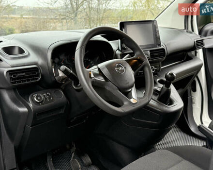 Белый Опель Комбо груз.-пасс., объемом двигателя 1.56 л и пробегом 198 тыс. км за 16999 $, фото 60 на Automoto.ua