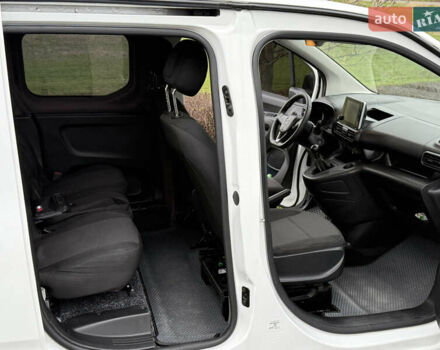 Белый Опель Комбо груз.-пасс., объемом двигателя 1.56 л и пробегом 198 тыс. км за 16999 $, фото 57 на Automoto.ua