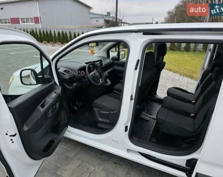 Белый Опель Комбо груз.-пасс., объемом двигателя 1.56 л и пробегом 160 тыс. км за 14800 $, фото 10 на Automoto.ua