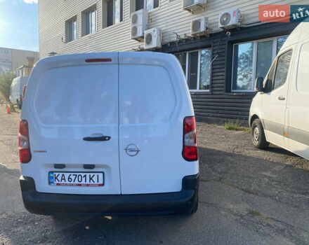 Білий Опель Комбо вант.-пас., об'ємом двигуна 1.5 л та пробігом 31 тис. км за 18550 $, фото 5 на Automoto.ua