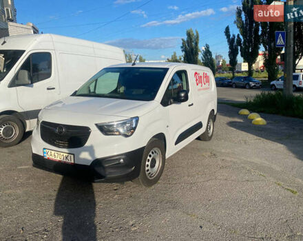Білий Опель Комбо вант.-пас., об'ємом двигуна 1.5 л та пробігом 31 тис. км за 18550 $, фото 1 на Automoto.ua