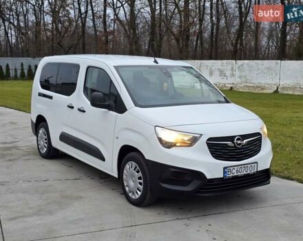 Белый Опель Комбо груз.-пасс., объемом двигателя 1.56 л и пробегом 160 тыс. км за 14800 $, фото 19 на Automoto.ua