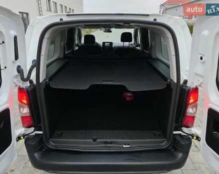 Белый Опель Комбо груз.-пасс., объемом двигателя 1.56 л и пробегом 160 тыс. км за 14800 $, фото 18 на Automoto.ua