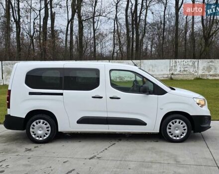 Белый Опель Комбо груз.-пасс., объемом двигателя 1.56 л и пробегом 160 тыс. км за 14800 $, фото 3 на Automoto.ua