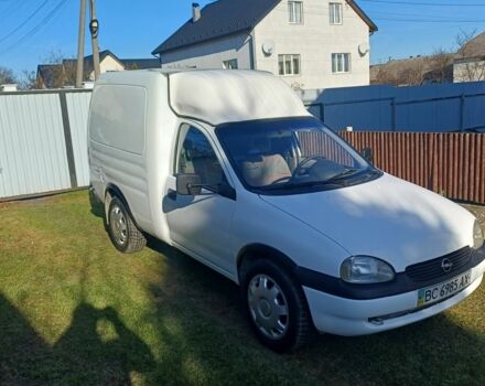 Білий Опель Комбо вант.-пас., об'ємом двигуна 1.4 л та пробігом 444 тис. км за 1100 $, фото 3 на Automoto.ua