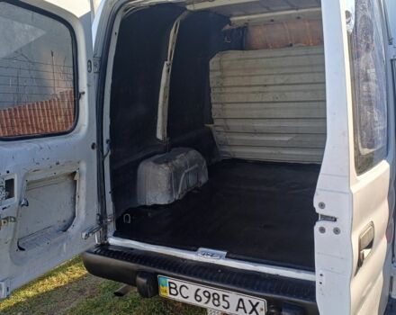 Білий Опель Комбо вант.-пас., об'ємом двигуна 1.4 л та пробігом 444 тис. км за 1100 $, фото 15 на Automoto.ua