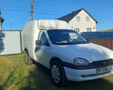 Білий Опель Комбо вант.-пас., об'ємом двигуна 1.4 л та пробігом 444 тис. км за 1100 $, фото 2 на Automoto.ua