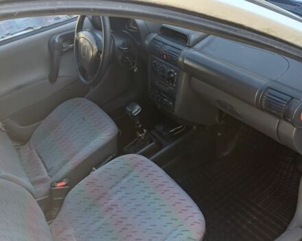 Білий Опель Комбо вант.-пас., об'ємом двигуна 1.4 л та пробігом 444 тис. км за 1100 $, фото 11 на Automoto.ua